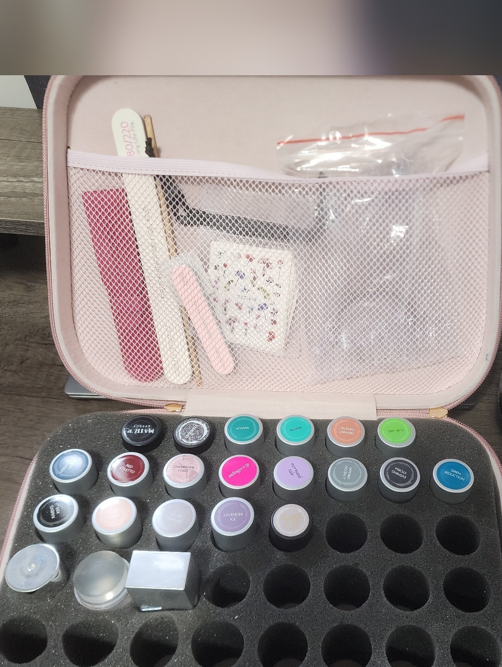 Nail Gel Storage Kit with Color And Accessories - Picture 2 of 3